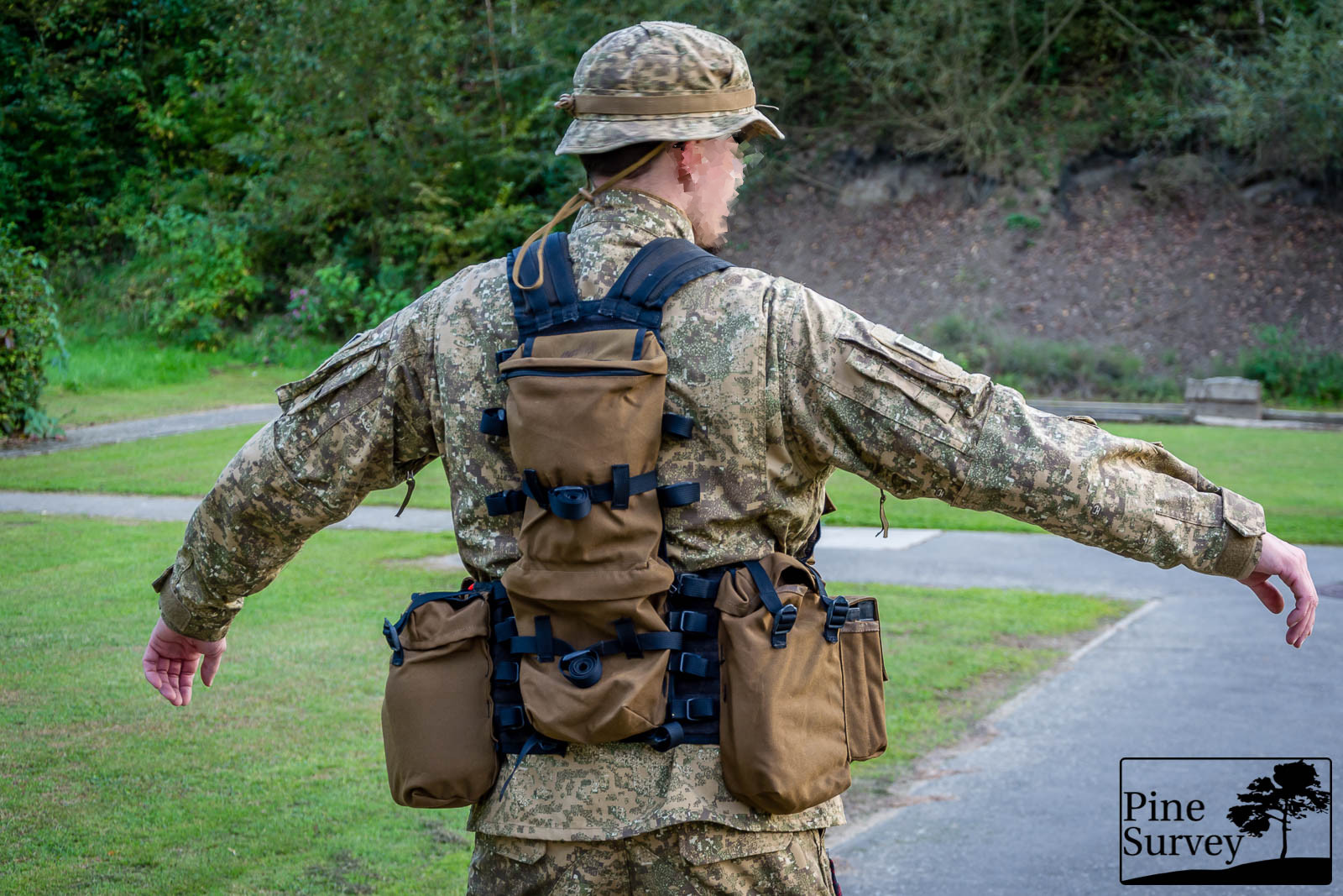 The backside of the P83 Vest, featuring the back pouches.