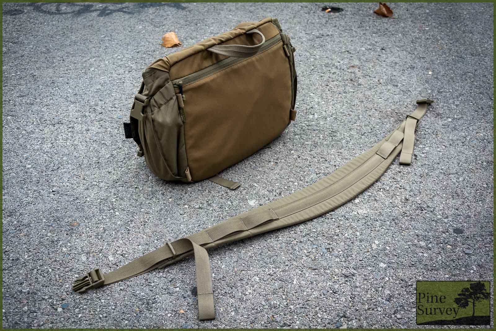 HELIKON Urban Courier Bag Medium Adaptive Verde/Coyote 
